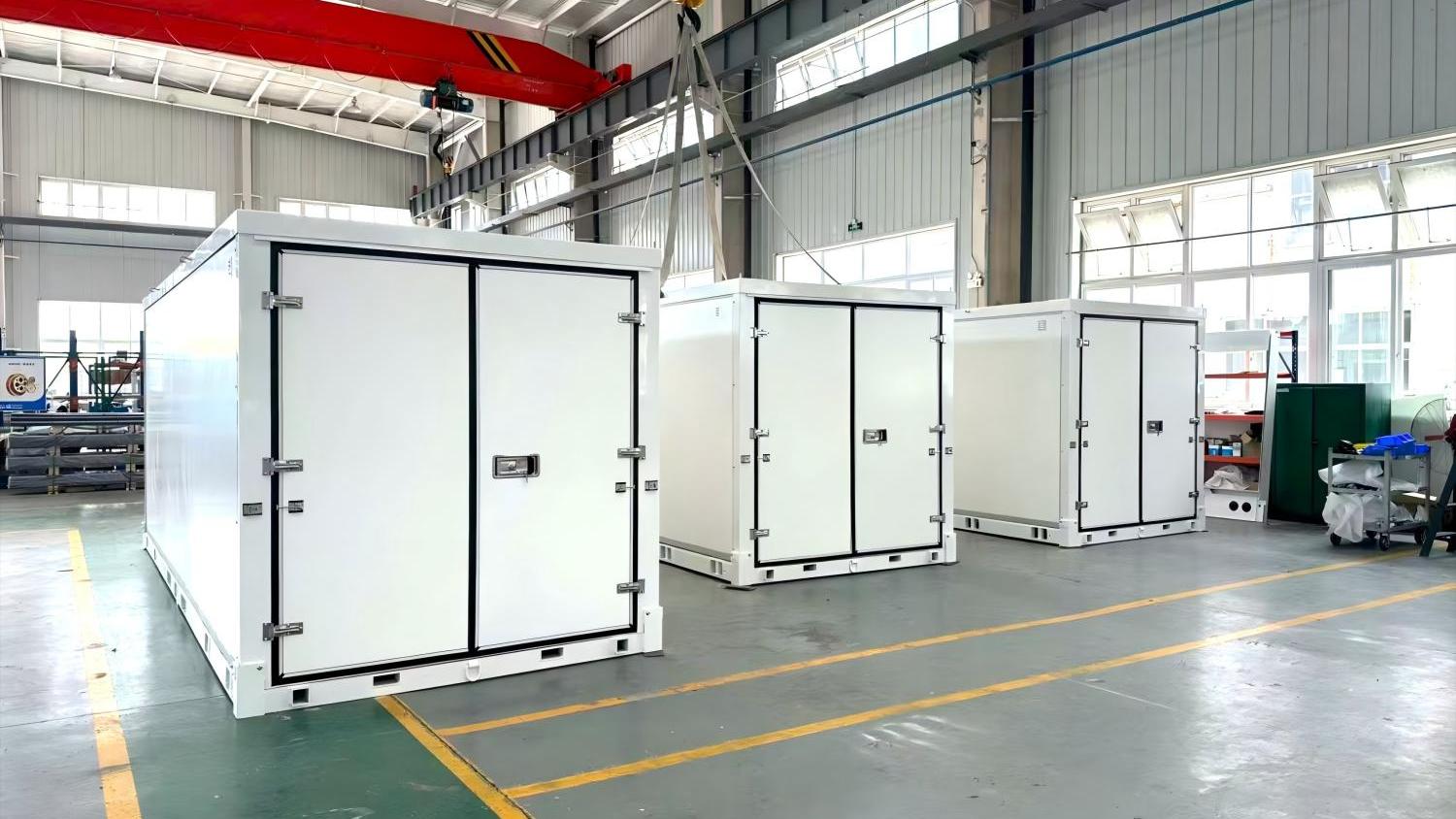 Why FRP Sandwich Panels Are Popular in Transportation Applications